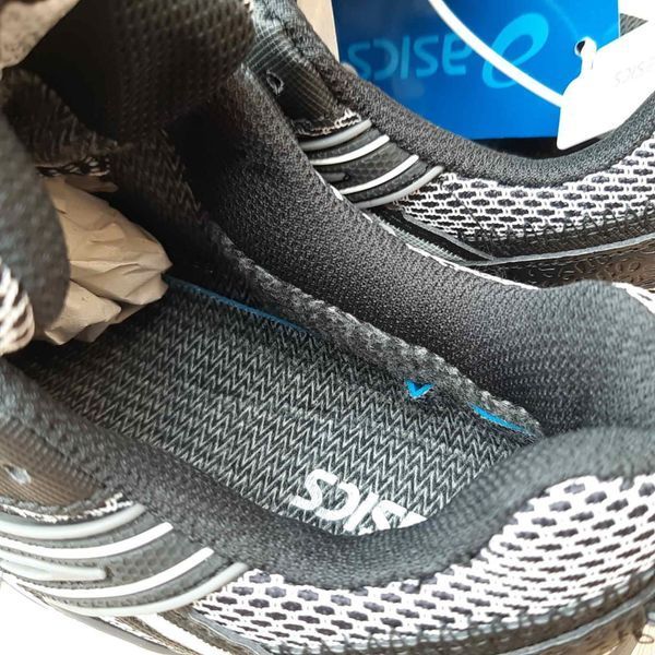 Жіночі зимові кросівки | Asics Gel-Kahana 8 Winter | чорні з білим | комбіновані матеріали | термо | маломірні ODRW AS20010-37 фото