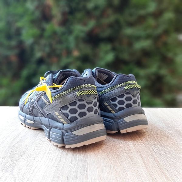 Чоловічі зимові кросівки | Asics Gel Kahana 8 Winter | темно-сірі з бежевим | комбіновані матеріали | термо ODRW AS10004-42 фото