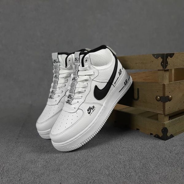 Жіночі зимові високі кросівки | Nike Air Force 1 Double Air High | білі з чорним | прес шкіра | термо ODRW NK20011-36 фото
