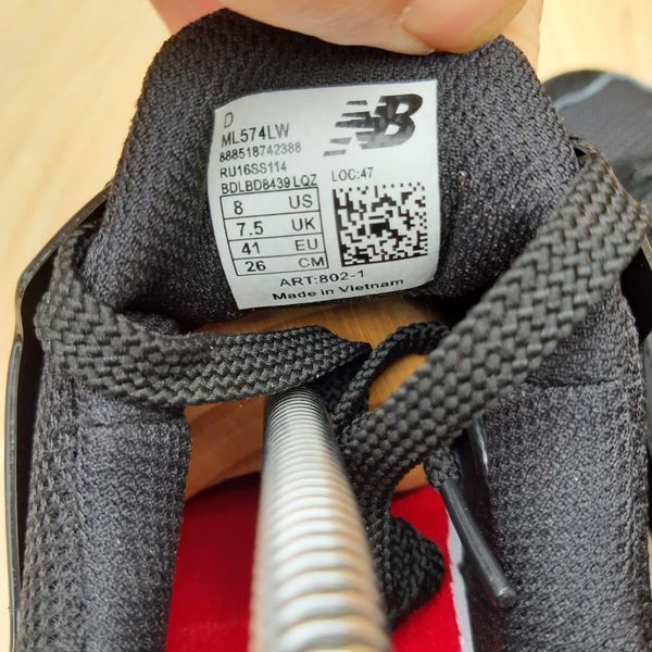 Чоловічі кросівки | New Balance 574 | чорні на білій | замша/текстиль | маломірні ODR NB10030-41 фото
