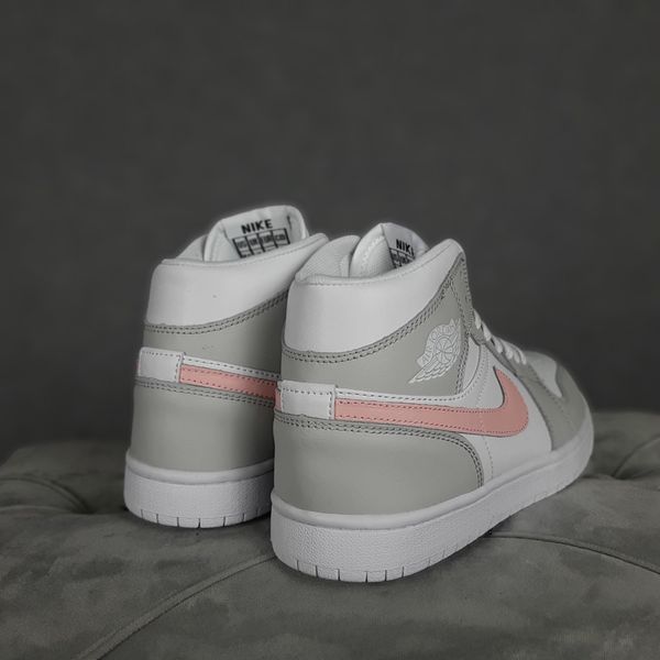 Жіночі високі кросівки | Nike Air Jordan 1 High | білі/сірі | шкіра ODR NJ20018-36 фото