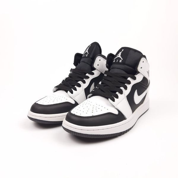 Чоловічі високі кросівки | Nike Air Jordan 1 Retro High | білі з чорним | шкіра | частково маломірні ODR NJ10048-41 фото