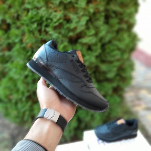Жіночі зимові кросівки | Reebok Classic Leather Winter | чорні на сірій | шкіра | термо/фліс ODRW RB20002-36 фото